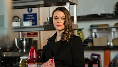 Tracy Barlow makes shock return to Corrie - and makes two worrying discoveries