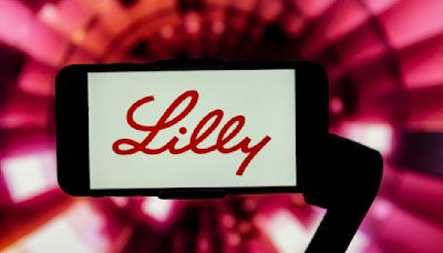 Eli Lilly's second quarter eases Zepbound pricing fears and suggests it's making headway in weight loss race