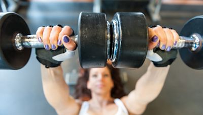 How to Lose Weight by Lifting Weights: Strength Training Workout Tips