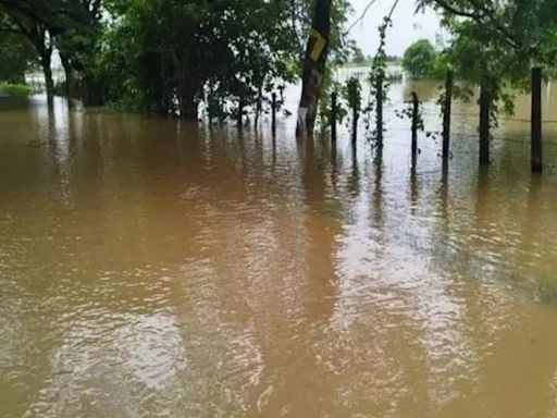 Roads closed as Godavari overflows in Bhadradri Kothagudem in Telangana | Hyderabad News - Times of India