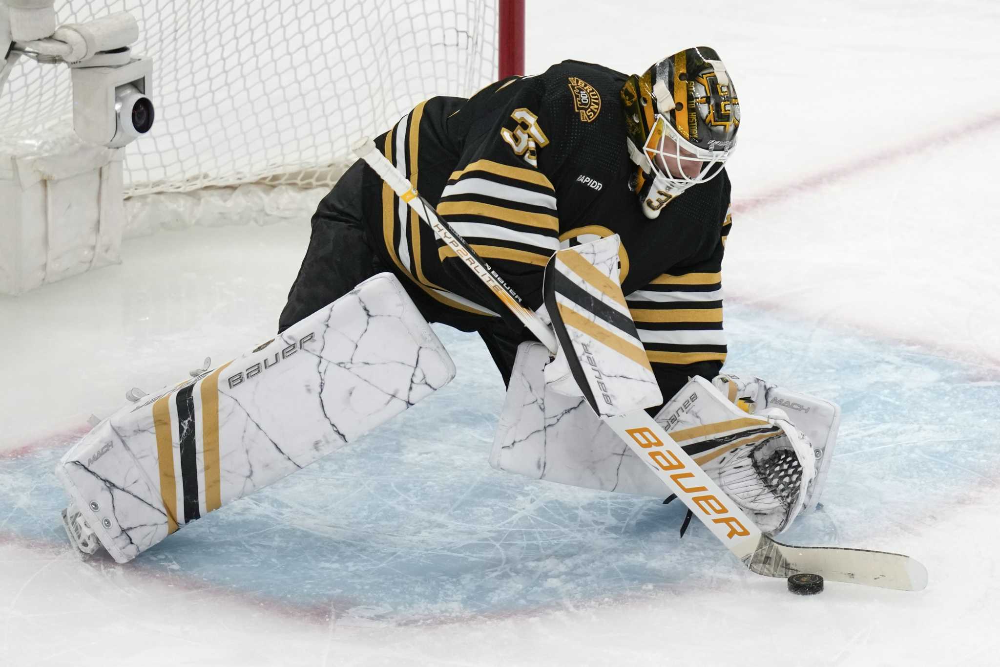 Bruins trade 2023 Vezina Trophy winner Linus Ullmark to Senators for 1st-round pick and 2 players