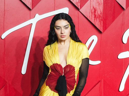 Charli XCX: Sie will kein Taylor-Bashing bei ihren Konzerten