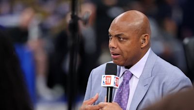 Charles Barkley reverses course, will not retire from TV