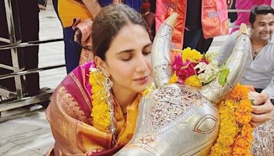 Vaani Kapoor seeks blessings at Mahakaleshwar Temple in Ujjain; shares pics - OrissaPOST