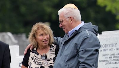 Amy Winehouse's parents visit her grave on 13th anniversary of death