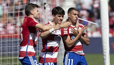 El Granada vuelve a sonreír (2-0)