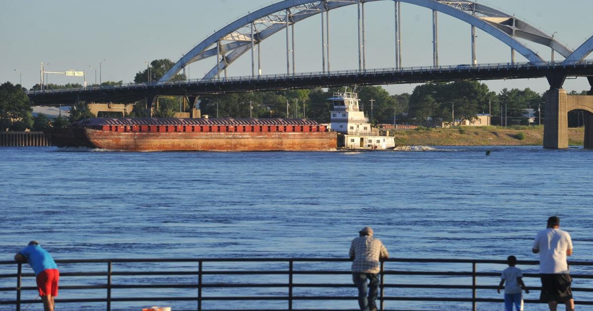 Mississippi River at Rock Island forecast to reach major flood stage, more rain expected north of the Q-C