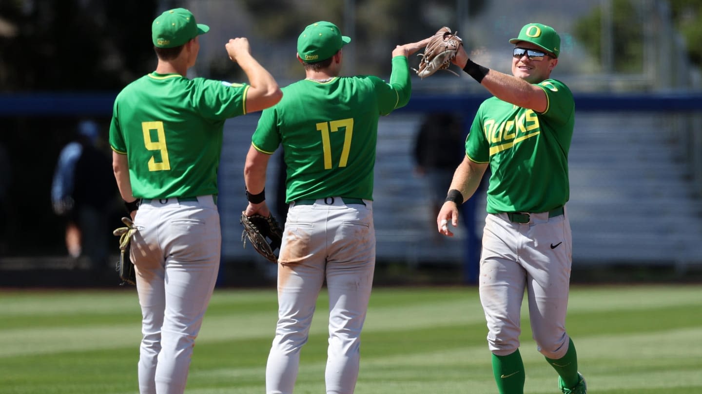 Oregon Baseball Advances to Super Regional with Win Over UCSB