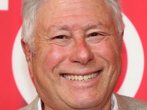 Videos: Celebrate Alan Menken's 75th Birthday with His Greatest Musical Hits