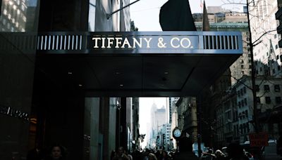 Serial jewel thief replaces $225,500 Tiffany diamond with cubic zirconia, NYPD says