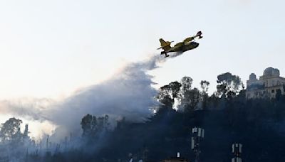 Feu de forêt à Rome: le siège de la Rai évacué face à la menace de l'incendie