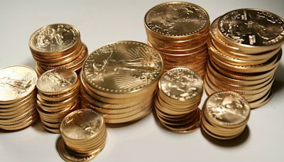 Gold slips amid elevated Treasury yields