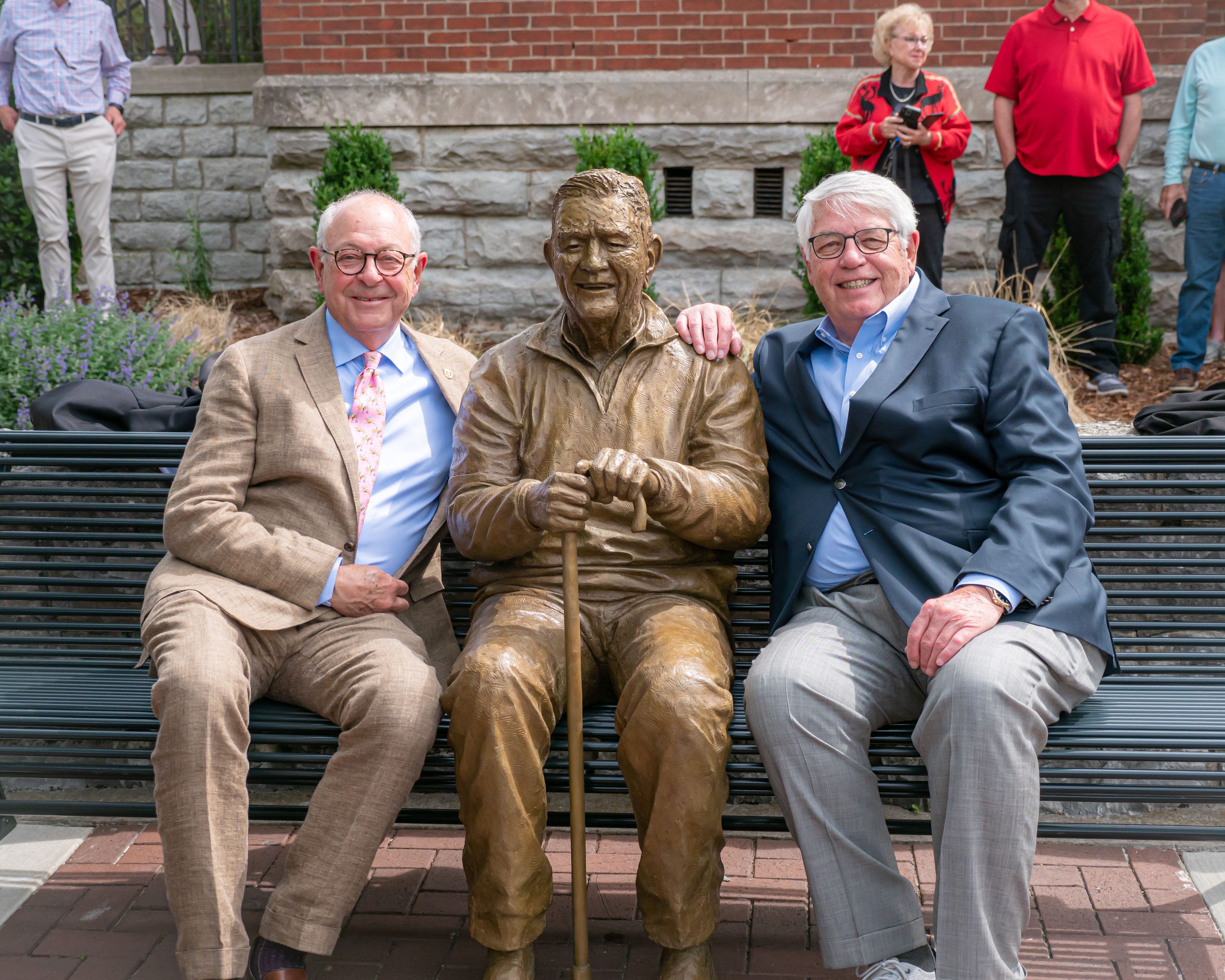 Middle Tennessee coach, other World War II veterans memorialized in new sculpture