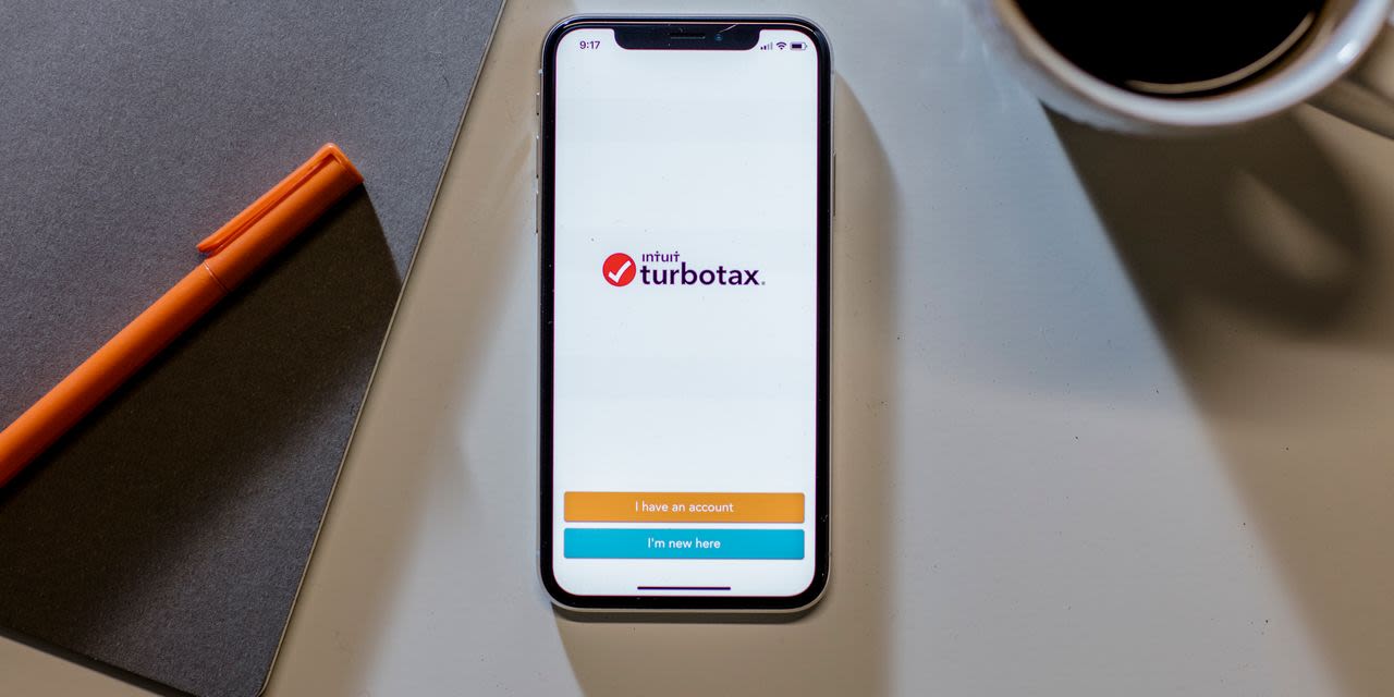 Intuit warns of fewer TurboTax users who file for free. It says it’s not interested in them anyway.