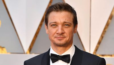 Jeremy Renner Flees His Home Amidst Devastating Wildfires