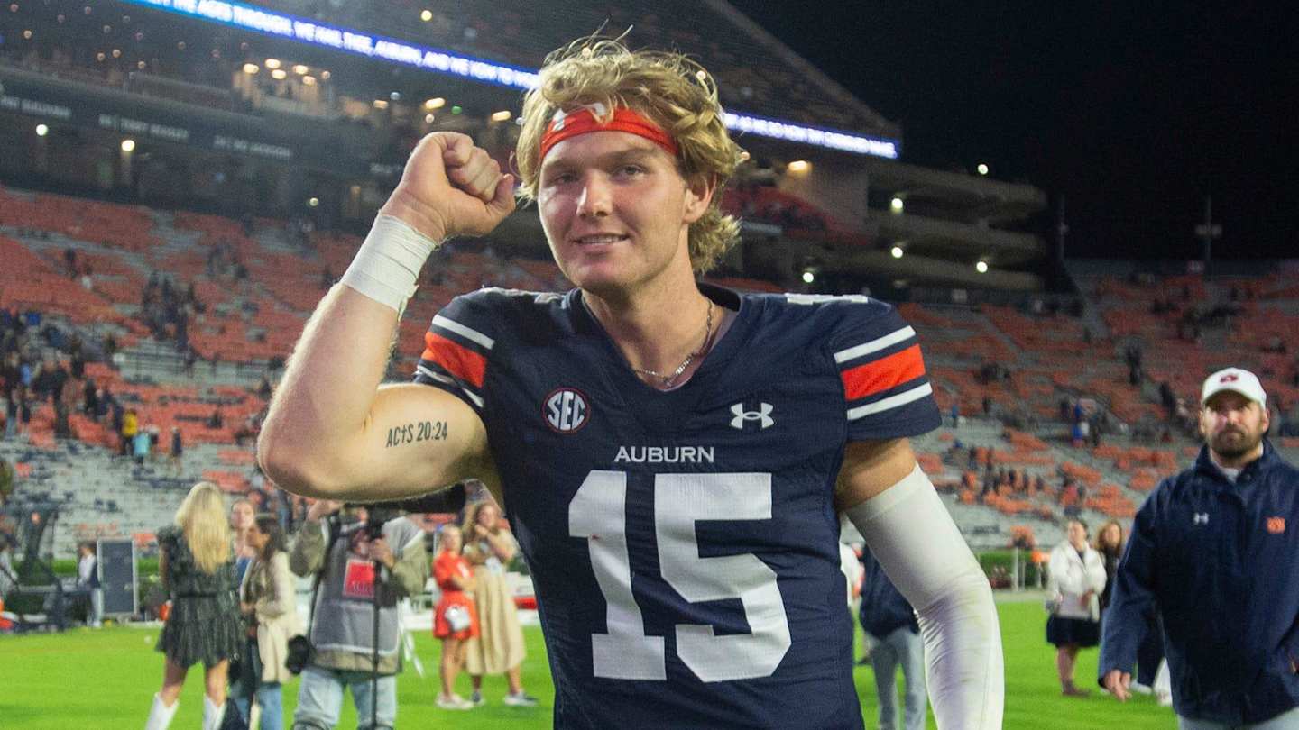 Auburn Quarterback Hank Brown Confident ahead of SEC Opener against Arkansas