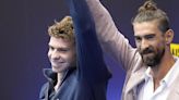 El gesto de un enloquecido Phelps con Marchand, el nuevo héroe de la natación
