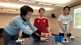 Shady Side Academy Middle School robotics team teaches skills to youngsters at Fox Chapel library