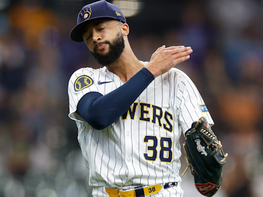 Devin Williams returns from injury to make season debut: Brewers closer shuts down Marlins in first game