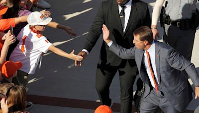 Swinney would be OK with Clemson playing Gamecocks on a Friday — but only in Columbia