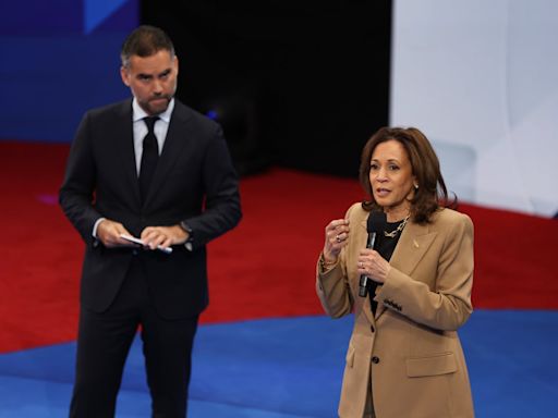 Kamala Harris trying to fix her Latino problem