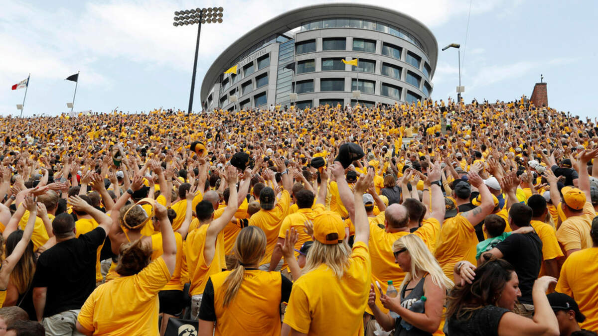 University of Iowa Renames Campus Street After Kinnick Wave | 1430 KASI