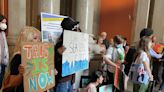 Students make last-minute push for climate measures