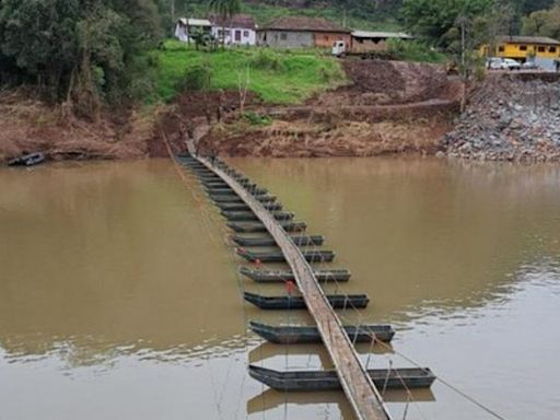 Passadeira metálica entre Caxias do Sul e Nova Petrópois está liberada para a passagem de pedestres | Pioneiro