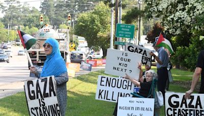 Aiken Women in Black celebrates 20 years of peace vigils