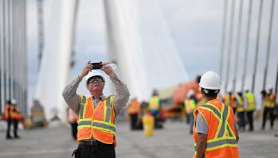 Gordie Howe International Bridge officially links Detroit to Windsor