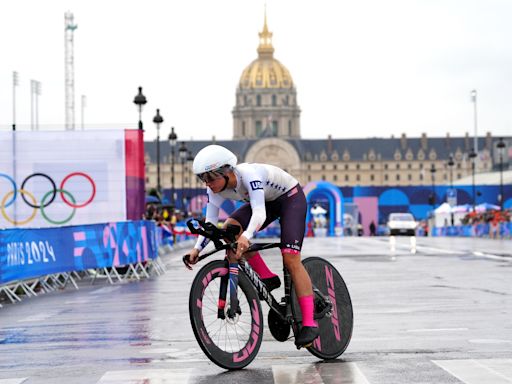 2024 Paris Olympics: American Chloé Dygert takes bronze in cycling time trials despite fall, triathlete Taylor Knibb finishes 19th