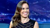 Hilary Swank revela por qué decidió ser madre por primera vez a los 48 años