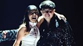 Becky G y Oscar Maydon elevan la temperatura al cantar a dúo 'Mercedes' en Latin American Music Awards