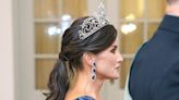 El detalle con el que la reina Letizia ha transformado su peinado con tiara