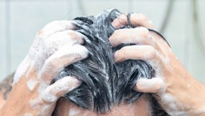 夏天爆熱！油性髮質好痛苦 控油洗髮精該怎麼選？才不會越洗越油-台視新聞網