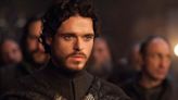 Richard Madden revela que no lo invitan a bodas después de Game of Thrones