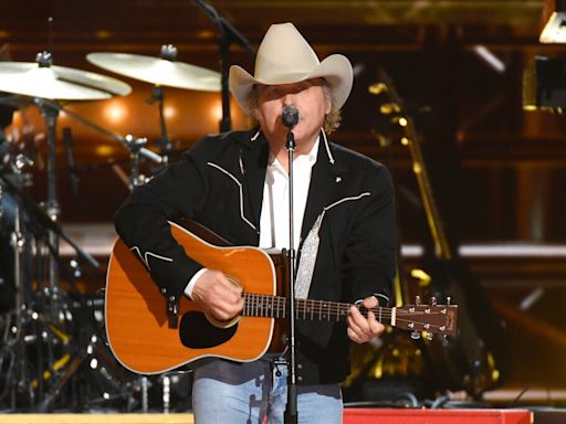 Dwight Yoakam books Alabama show: How you can get tickets