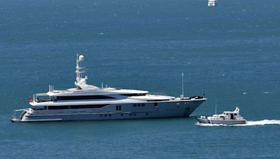 Grèce : un feu d'artifice tiré d'un yatch provoque un feu de forêt