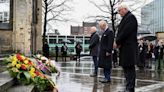 Rey Carlos rinde homenaje en Alemania a víctimas de bombardeos aliados de la II Guerra Mundial