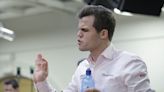 Campeão mundial de xadrez Carlsen alega que rival Niemann trapaceou mais do que admite