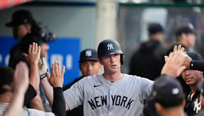 Yankees' 3rd baseman DJ LeMahieu makes season debut batting 9th