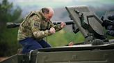 UK Defence Secretary visits Ukrainians who are training on Challenger 2 tanks