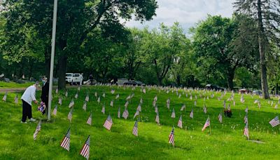 Memorial Day weekend forecast shows warm temps, but chance of showers. Here's when