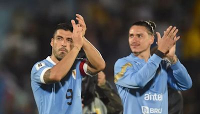 Darwin Nunez makes telling gesture to former Liverpol striker Luis Suarez