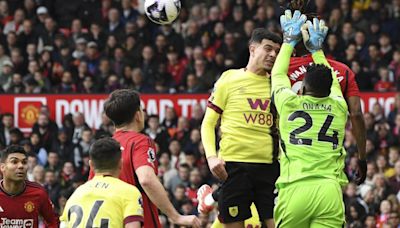 ¡Otra vez la lía Onana! Vaya penalti que hunde al United