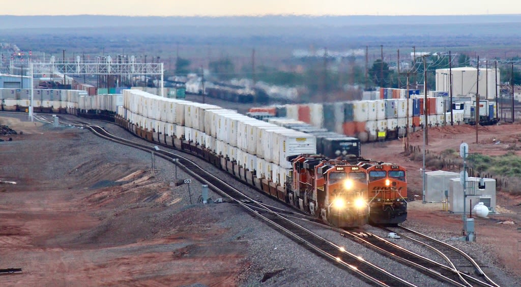 J.B. Hunt-BNSF Quantum intermodal service running well, but off to a slow start - Trains