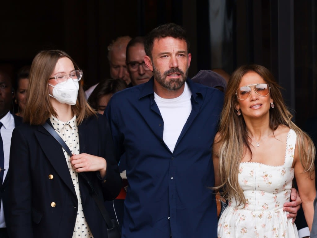 Insiders Allege Violet Affleck Wearing Jennifer Lopez’s Dress Was a ‘Statement’ About Their Family