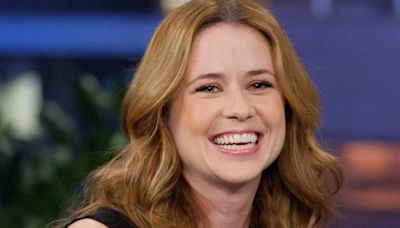 Jenna Fischer Dishes On Messages 'The Office' Cast Shared In The Middle Of Filming