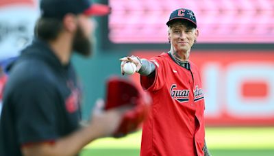 Machine Gun Kelly throws WILD first pitch at Guardians vs Cubs