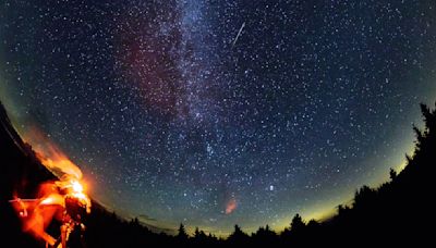 'Double' meteor shower will light up the skies next week. Here's how to watch.